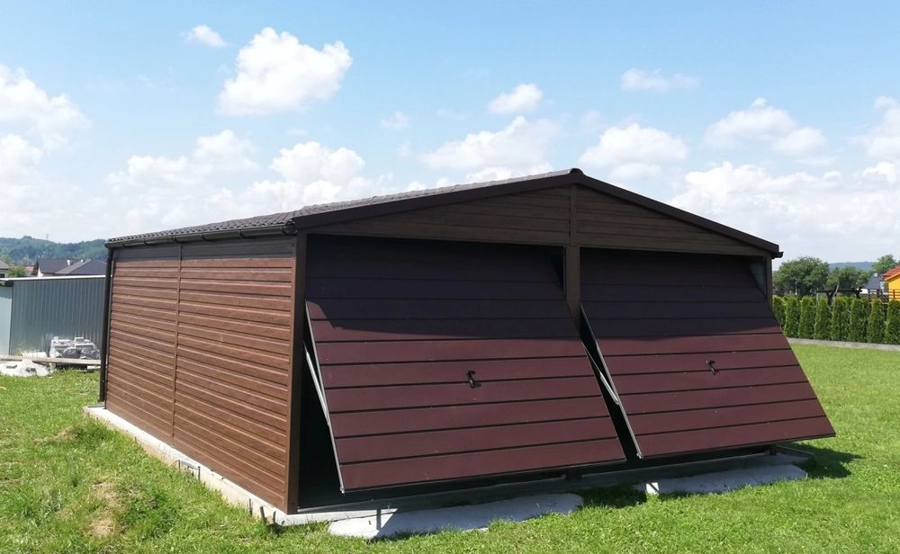 Facem garaje auto din panouri sandwich termoizolante