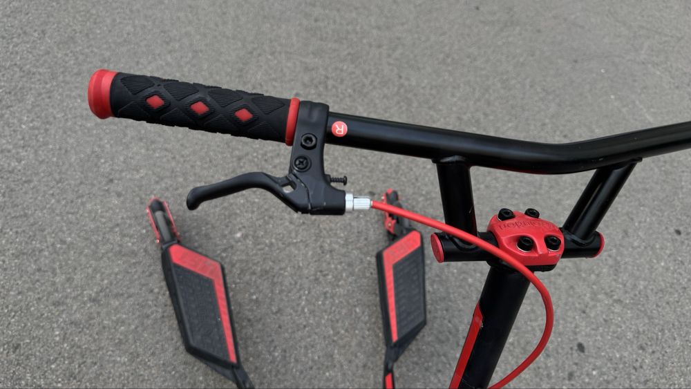 Самокат пятиколесный маневренный