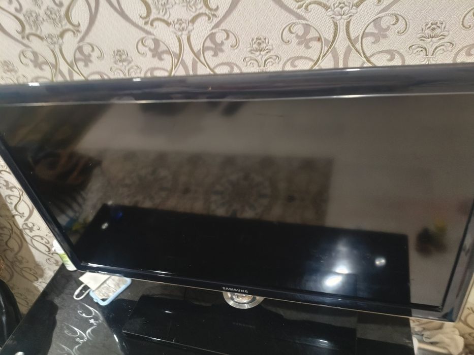 Телевизор Самсунг новый