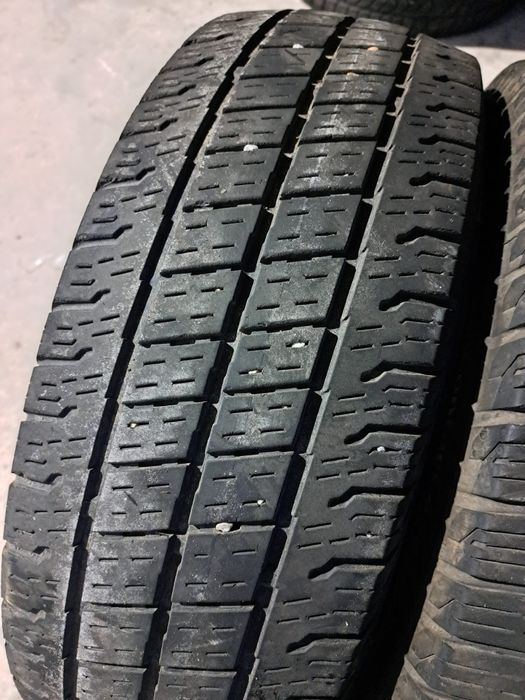 2 anvelope Allseasons 195 65 R16C Uniroyal