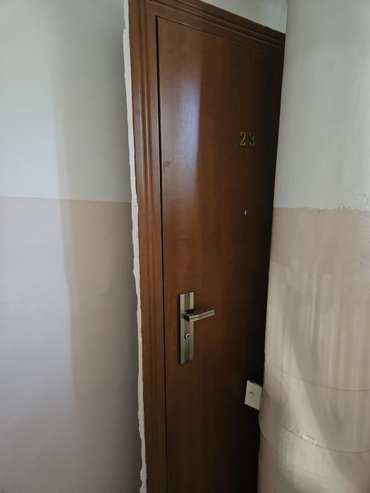 Продам входные металлические двери