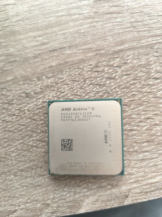 Процесор AMD Athlon II X3 450