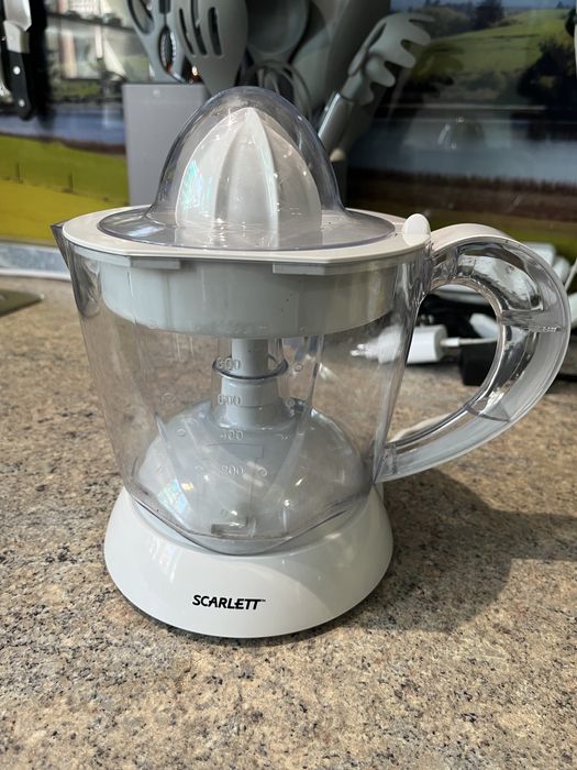 Соковыжималка цитрусовых