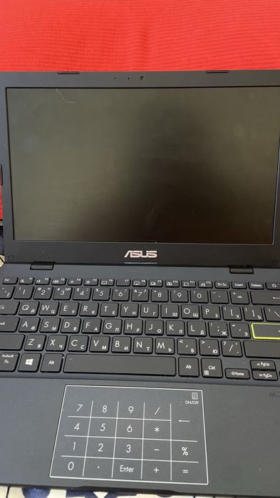 Ноутбук Asus сатылады