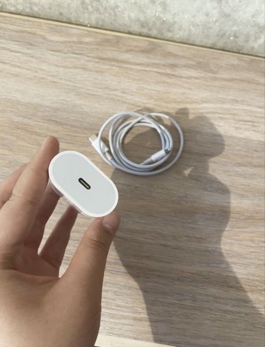 Зарядка на айфон