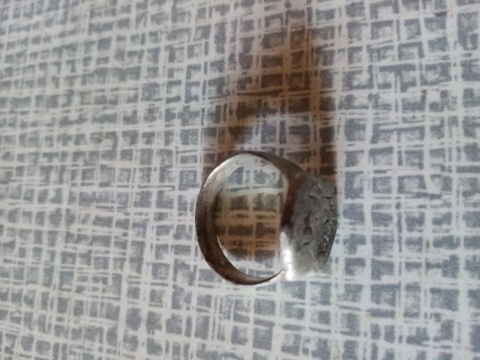 Продам кольцо серебро