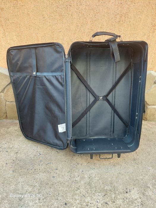 Куфари с колелца