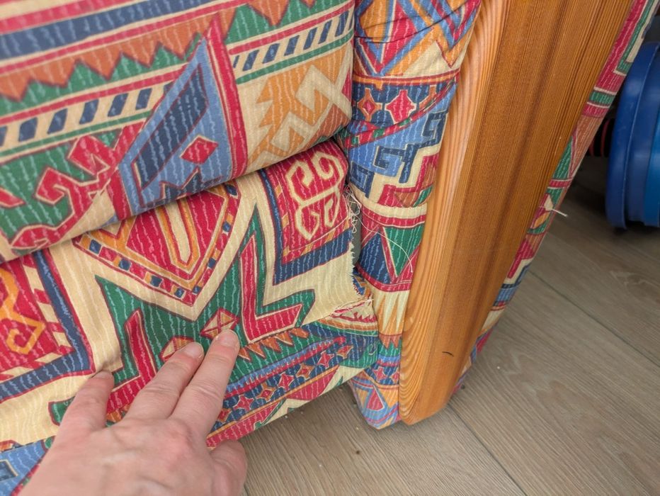 Vând canapea stare bună