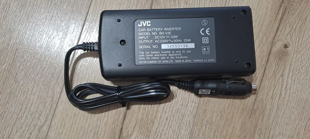 Invertor auto JVC