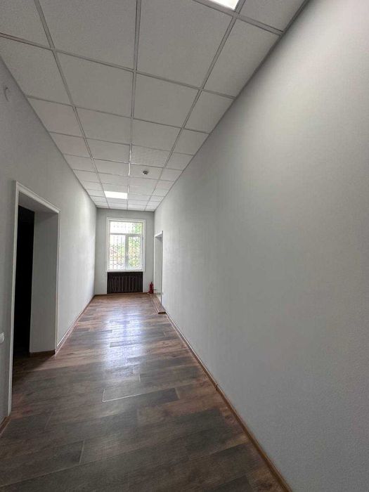 Аренда офиса Центр Нукусская, метро Ташкент 78 кв.м.