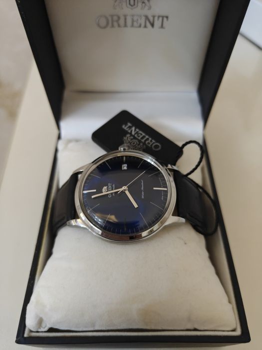 Продаю часы Orient