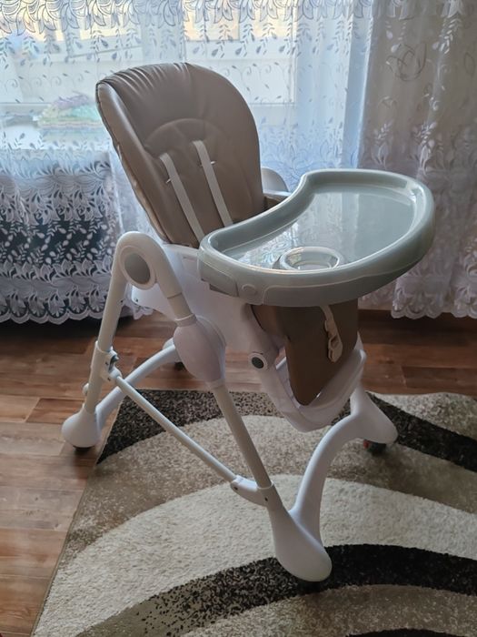 Продам стульчик для кормления