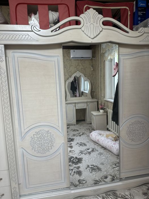 Spalni mebel holati yaxshi
