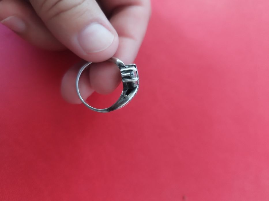 Продам серебряные кольца
