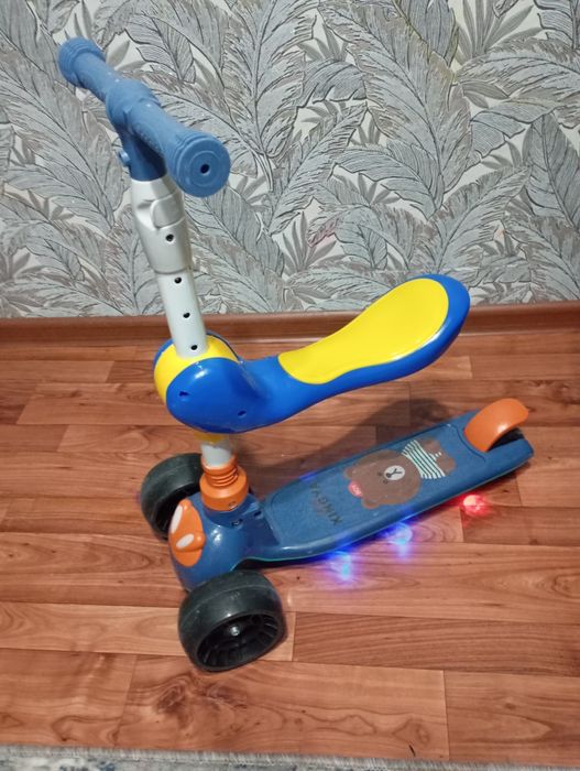 Продам детский самокат