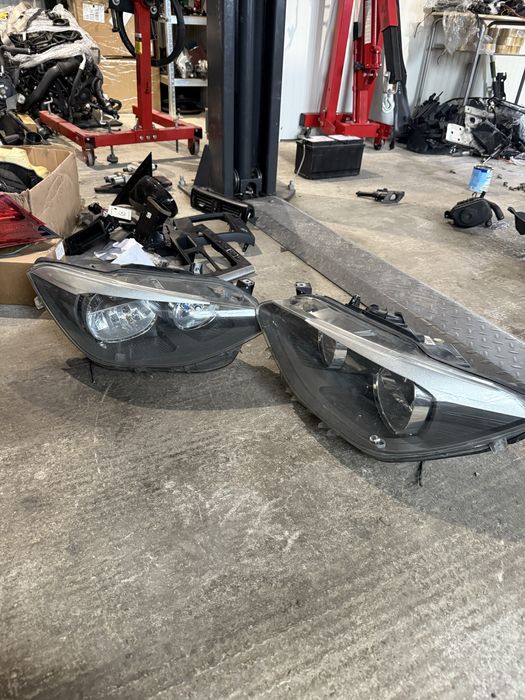 Фарове бмв ф20 ф21 обикновени bmw f20 f21 farove ляв и десен фар