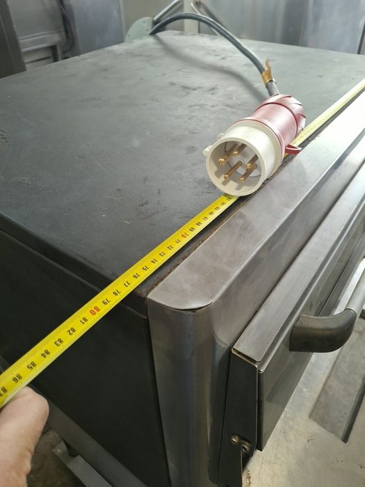 Фурна за пици/ пицарка