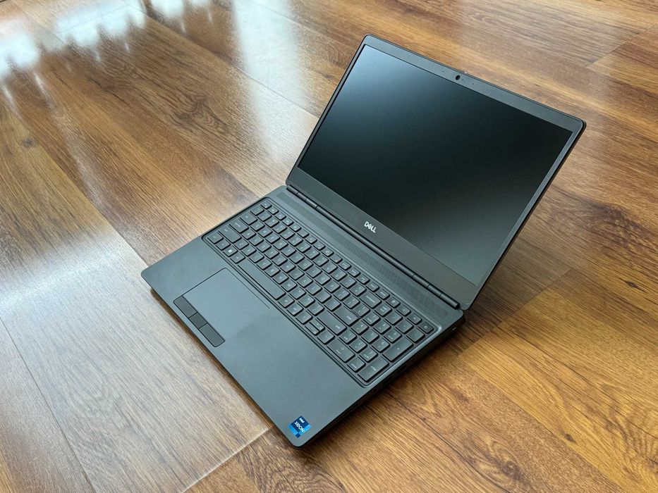 15.6' Xeon W-11855M DELL Precision 7560 32GB DDR4/512GB/RTX A3000 6GB