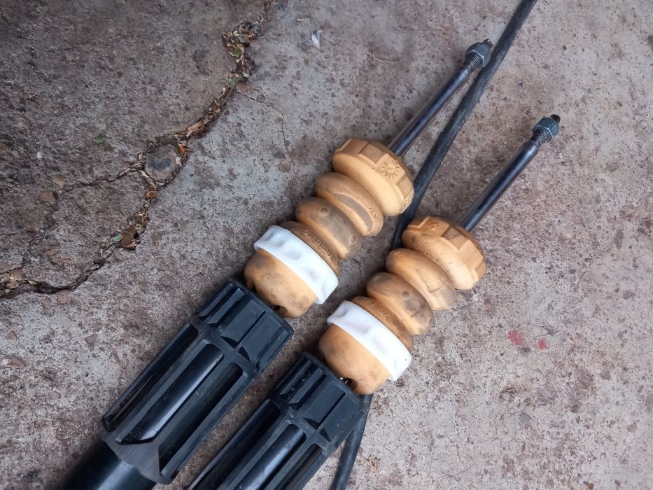 Задни амортисори и пружини