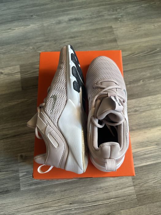 Оригинални маратонки Nike