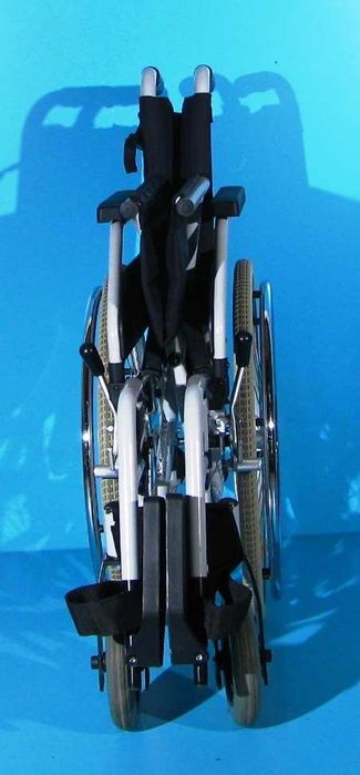 Scaun cu rotile handicap B+B - latime sezut 46 cm
