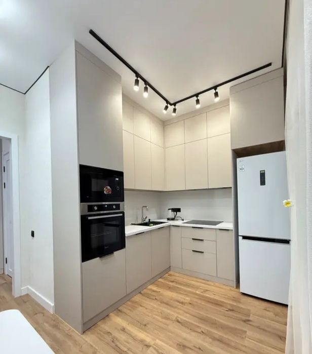 Oybek metroda kvartira arendaga beriladi.