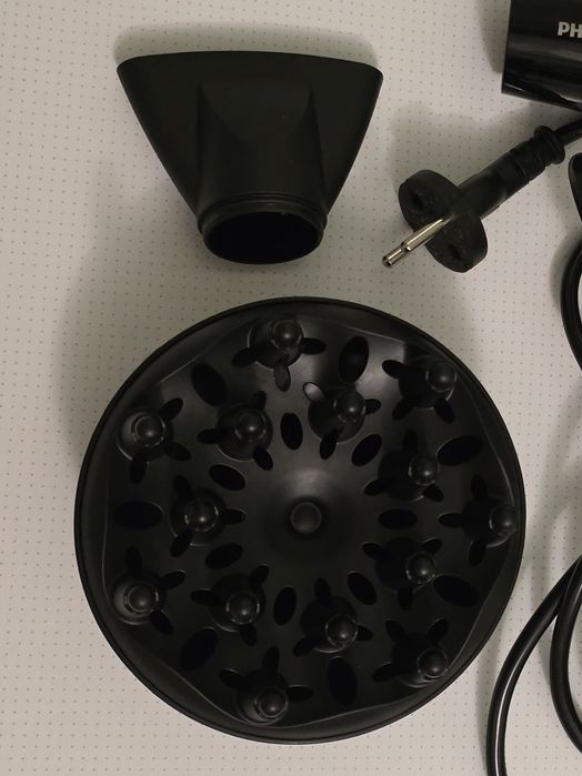 Фен Philips DryCare Pro