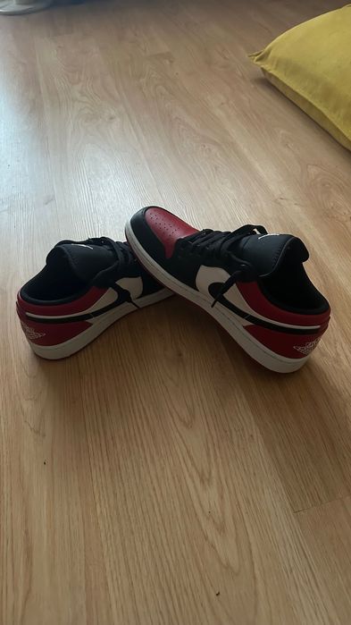 Jordan 1 Low Bred Toe