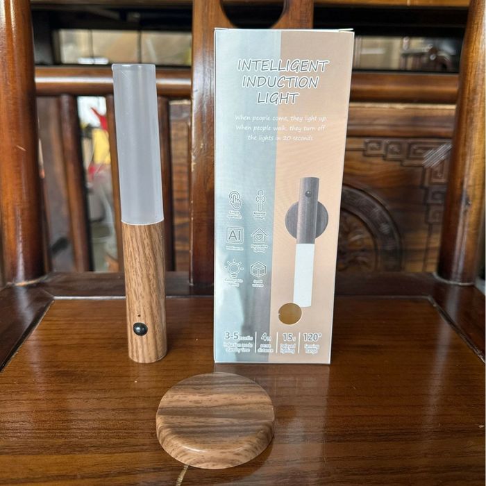 Светильник с датчиком движения беспроводной