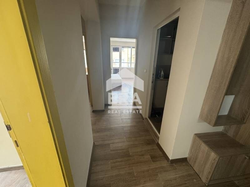 Дава се под наем Тристаен апартамент в Хасково, Център - 75 кв.м за 318.75 € - Снимка #8
