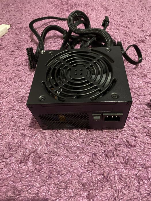 Блок питания CORSAIR CX750