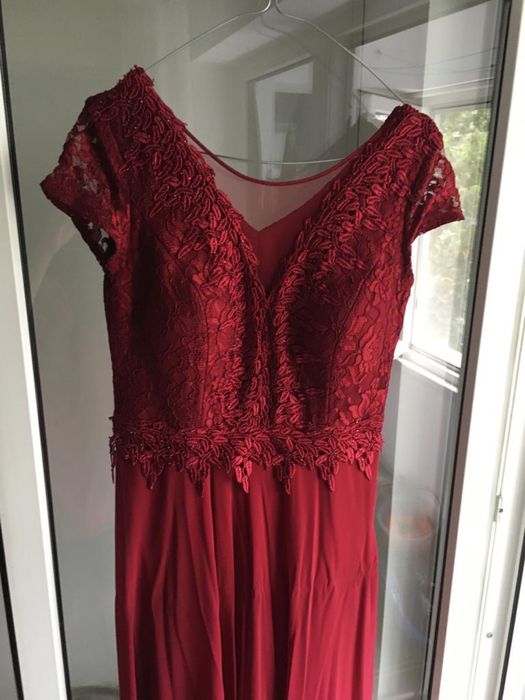 Rochie roșie superba