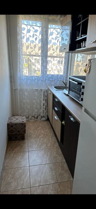 Închiriez apartament 2 camere