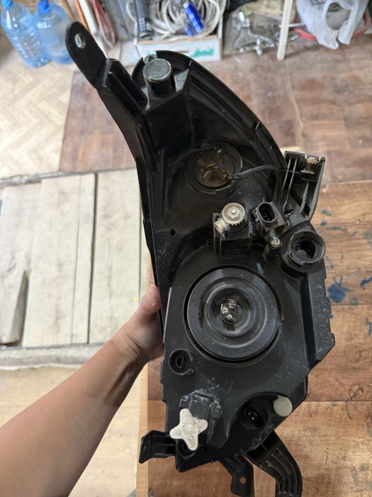 Фара гранта FL правая оригинал