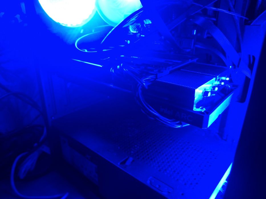 Видеокарта Intel ARC A750