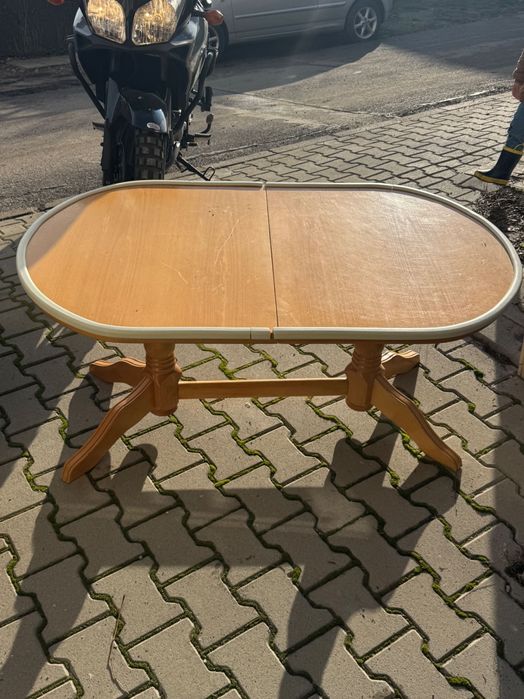 Холна разтегателна дървена маса