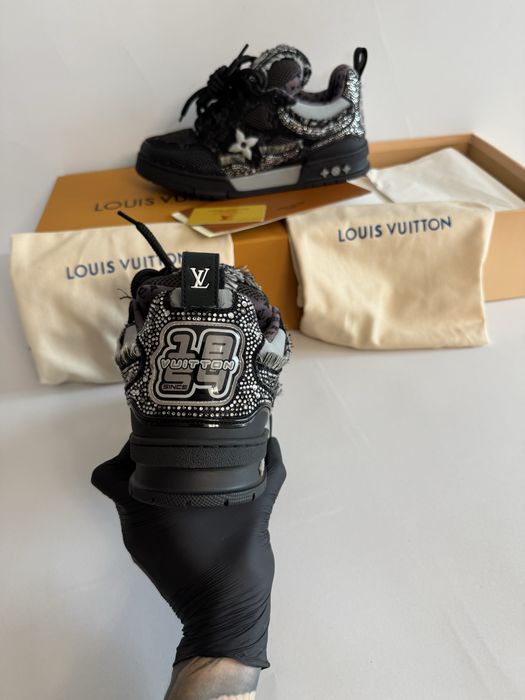 *PREMIUM* Louis Vuitton Skate Negri