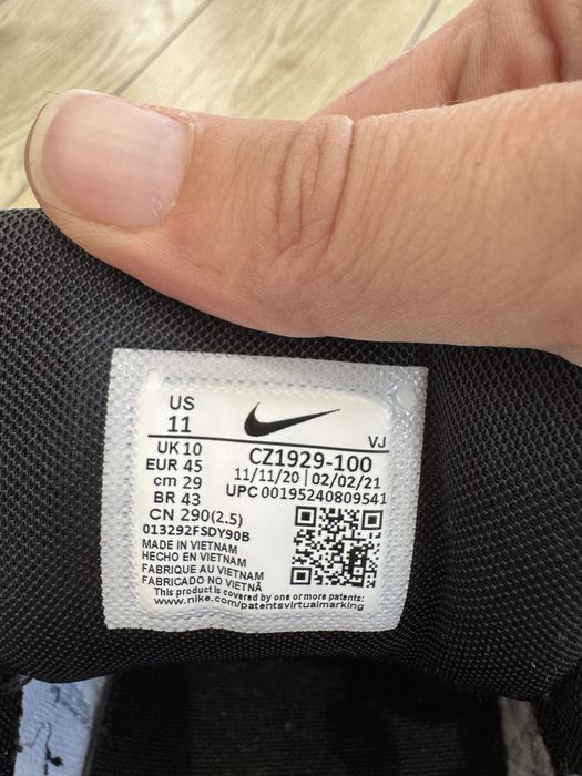 Маратонки Nike 45