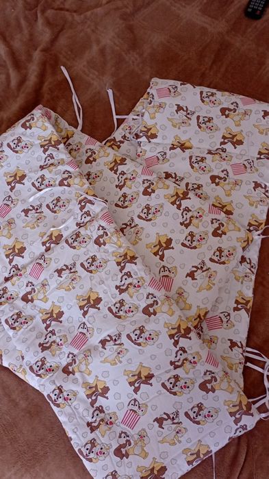 Pătuț din lemn pentru bebeluș