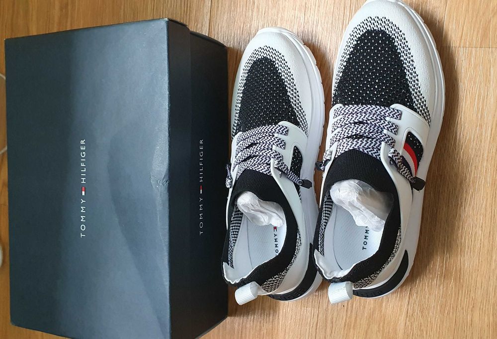 Кроссовки tommy hilfiger (новые, размер 38)
