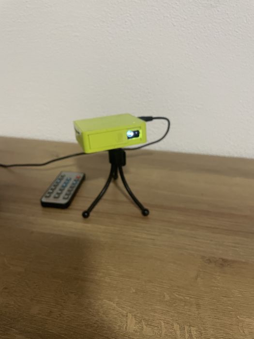 Продаи мини проэктор