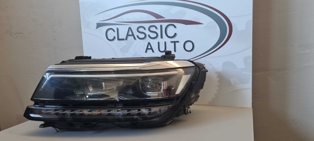 Ляв фар VW Tiguan 17г.