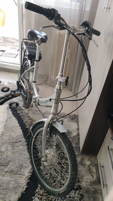 Vând bicicleta electrica