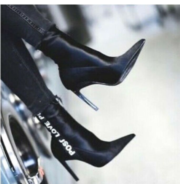 Дамски официални обувки и боти