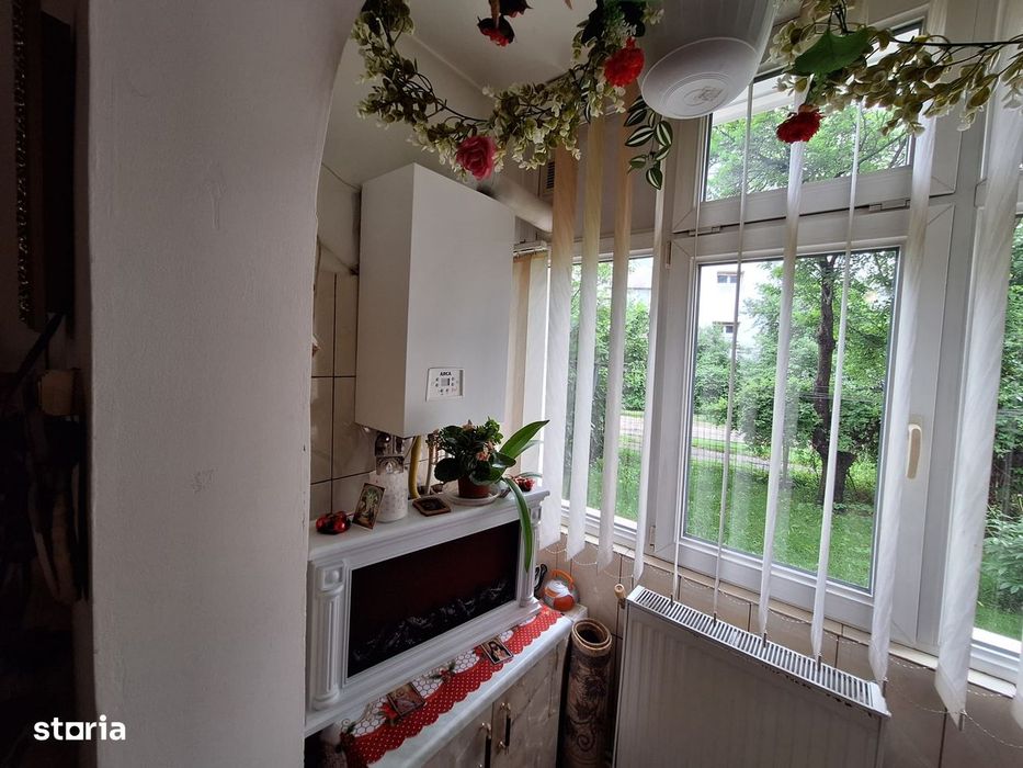 Apartament 2 camere semidecomandate parter,zona Mioritei