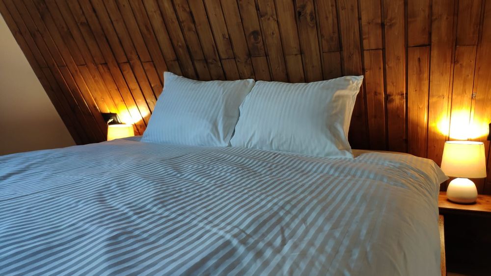 Inchiriez cabana NucA-frame