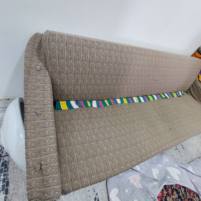 Диван б,у. Келишилган нархда бериб юборилади