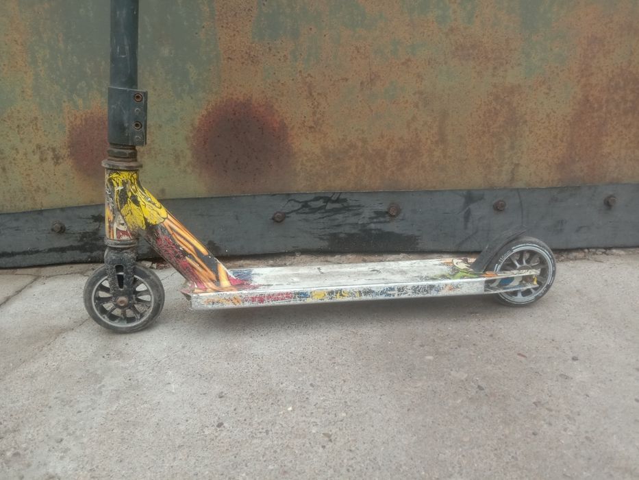 Продам трюковой самокат