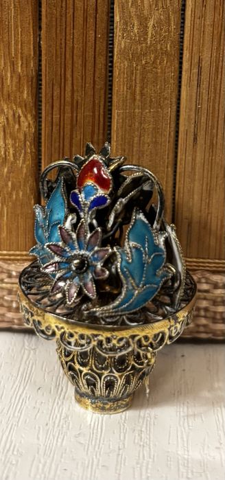 Pandantiv manufacturaț în argint filigranat, aurit emailat