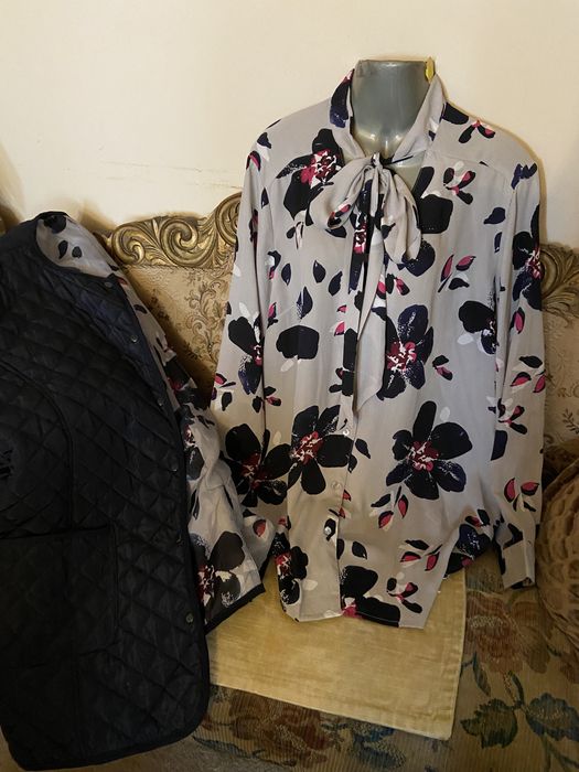 Дамски комплект от блуза и яке